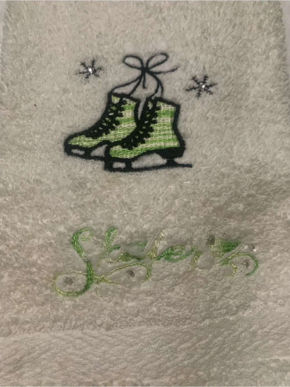 Mystique Boutique White Hand Towels With Embroidered Green Ice Skates Design